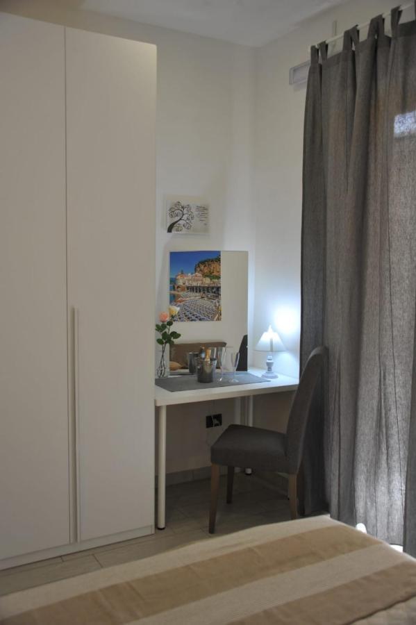 B&B Le Due Rose Pompei Bagian luar foto