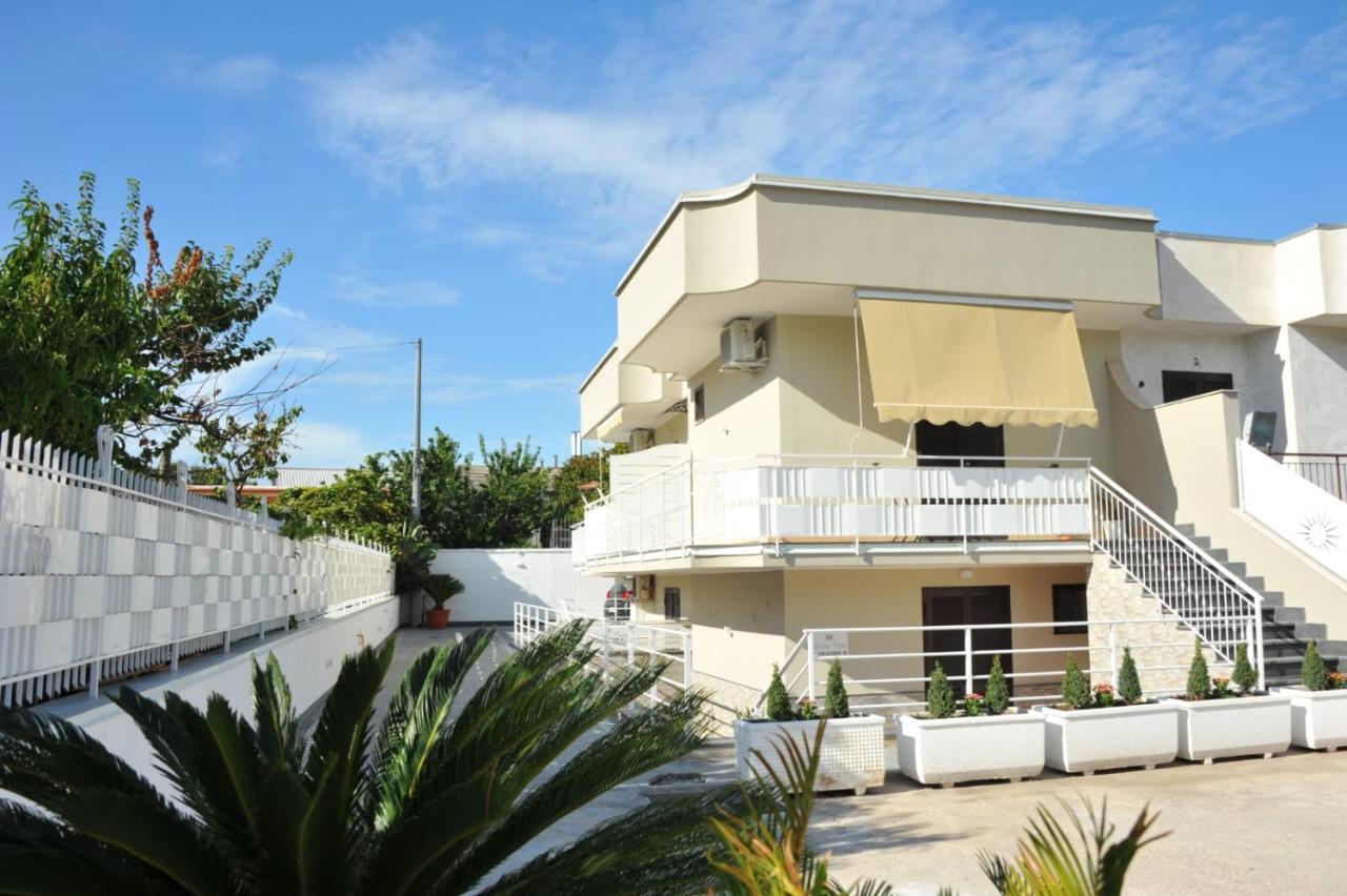 B&B Le Due Rose Pompei Bagian luar foto